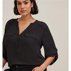 Torrid Harper Georgette Blouse Size 4 Deep Black Collared Split Neck 3/4 Sleeve